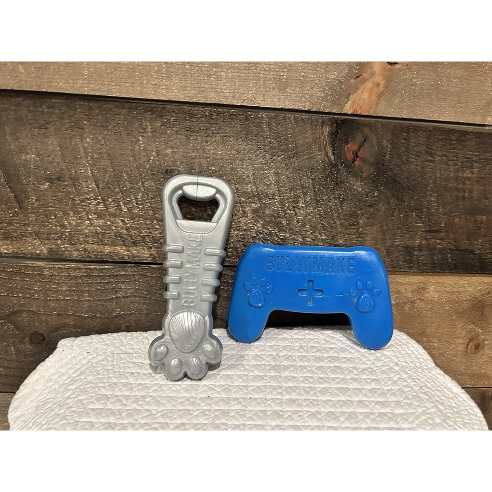 Paw Opener & Controller Tough Nylon Dog Chew Toy by Bullymake Never Used